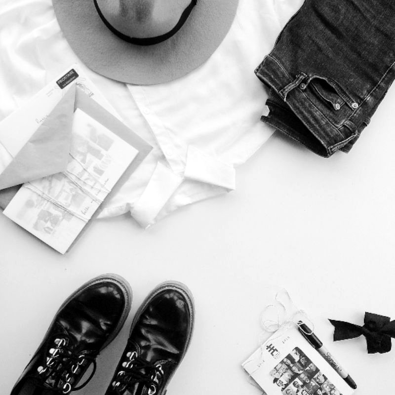 Weekend essentials kit